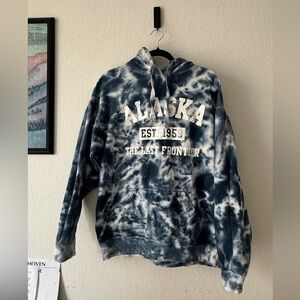 Luxe Alaska Tie-Dye Hoodie - Navy and White